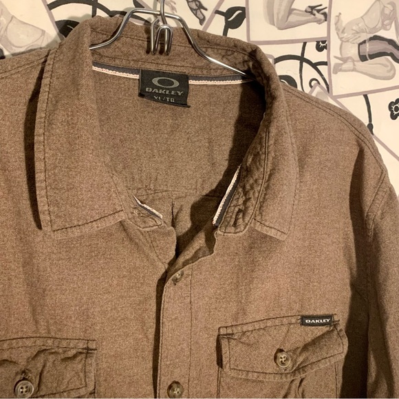 Lightweight Brown Oakley Buttondown Shirt - Picture 2 of 4
